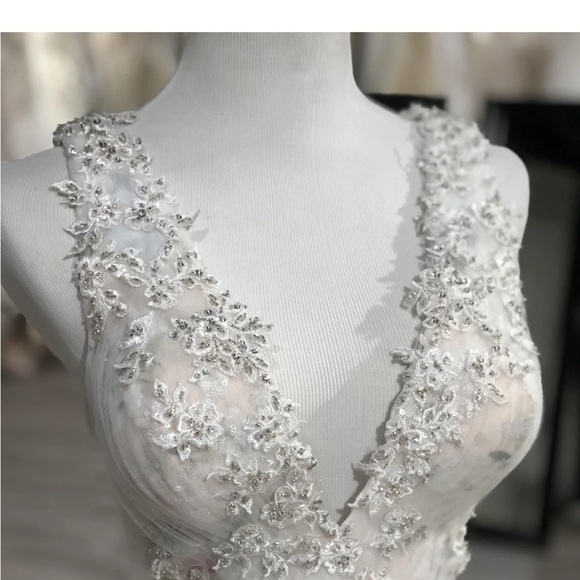 YSA Makino Size 10 lace Floral one of a kind ball gown. - Picture 10 of 16